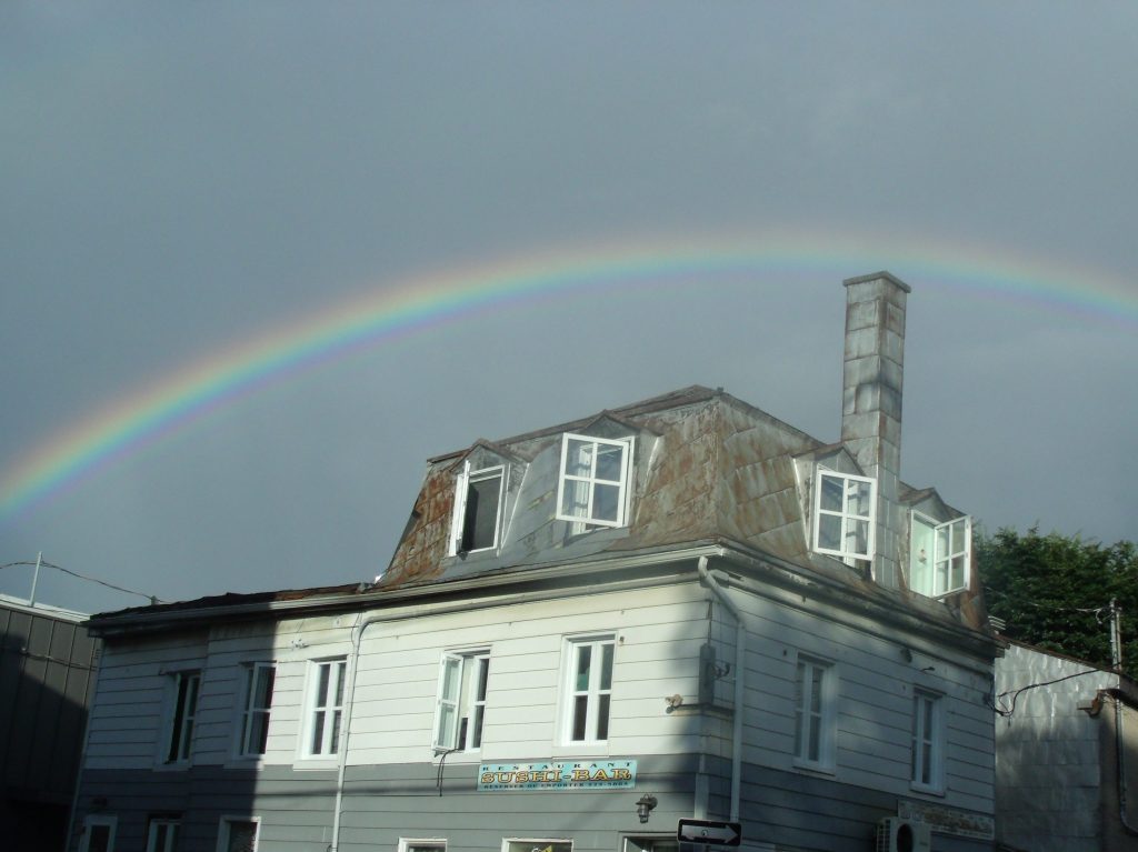 Gouttes de lait et poussière d&rsquo;arc-en-ciel