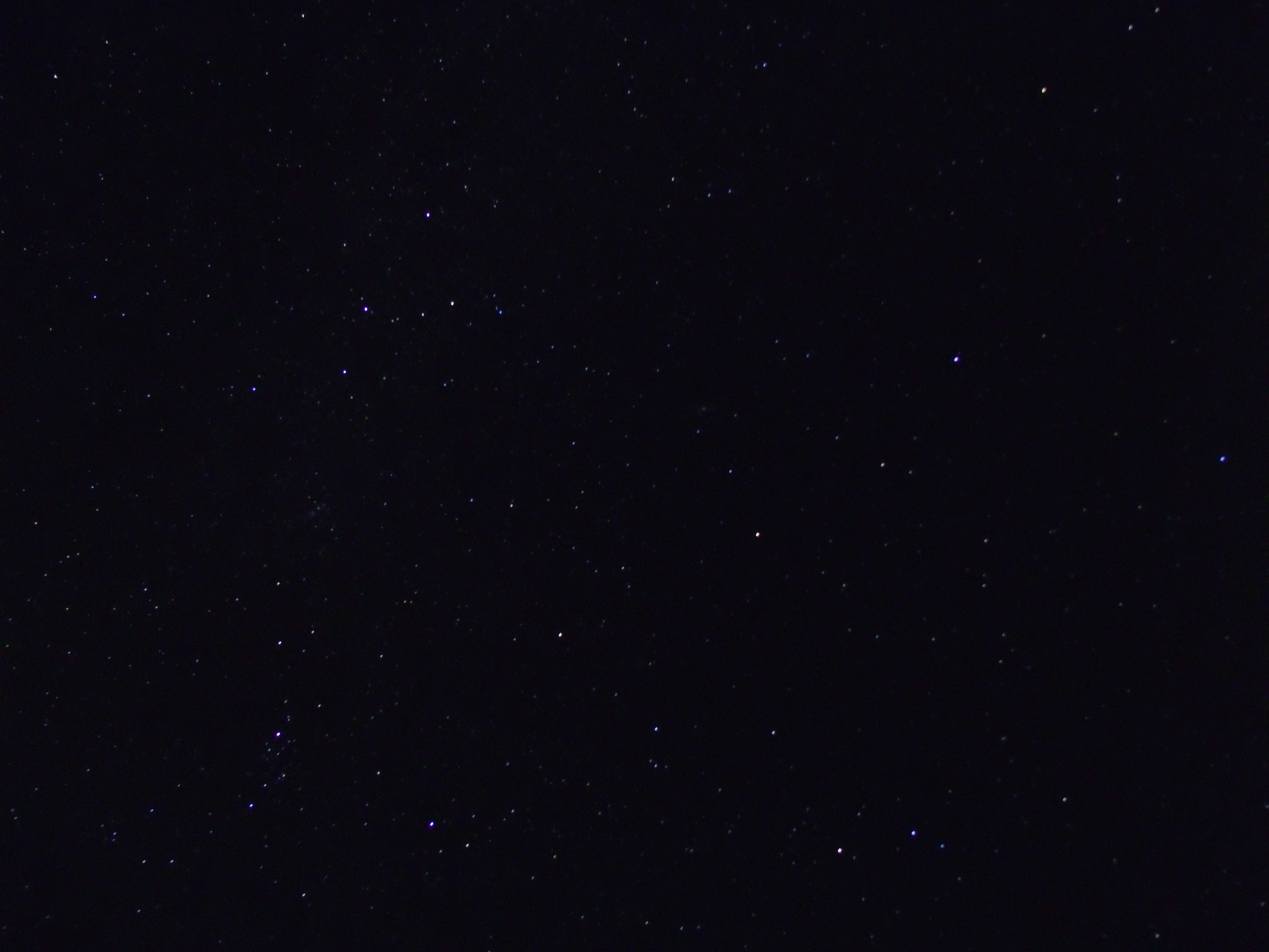 Ciel étoilé, avec un bout de voie lactée visible